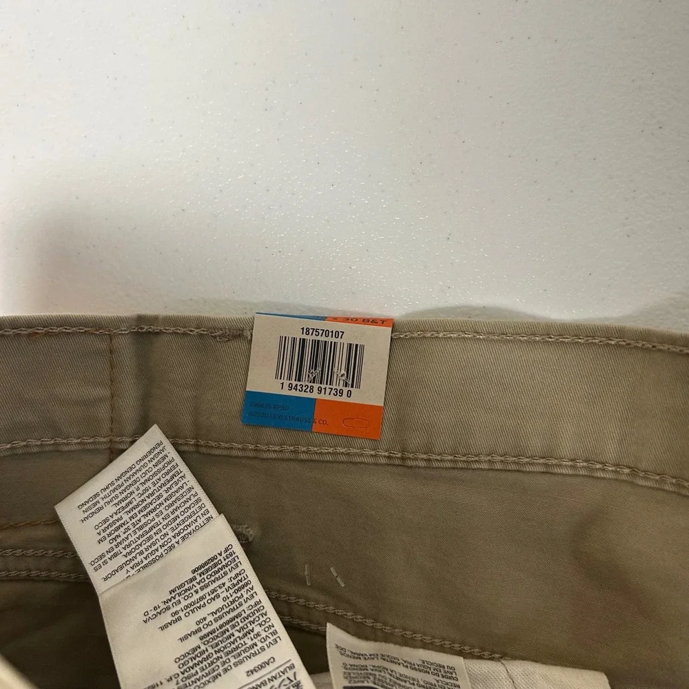 Levi's 541 Athletic Taper Pants Mens 46x30 Khaki Tan All Seasons Tech